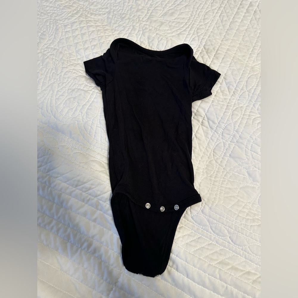 Kyte baby black bodysuit